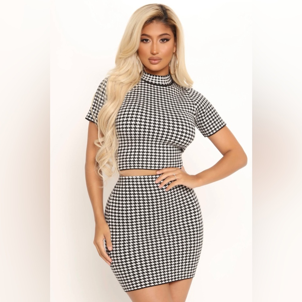 Fashion Nova Mckinley Houndstooth Sweater Skirt Set Black White